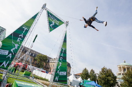 TAR_STU_Marcel_Nguyen_beim_ersten_Sprung